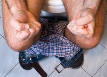 Sāpes taisnajā zarnā zarnu kustības laikā ir hroniska prostatīta simptoms